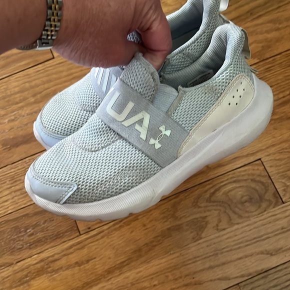 Two Pair of Under Armour Tennis Shoes - Picture 4 of 11